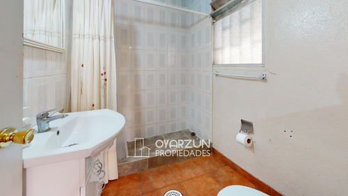 Casa En Venta De 4 Dormitorios Con Gran Terreno De 520 Mts2.
