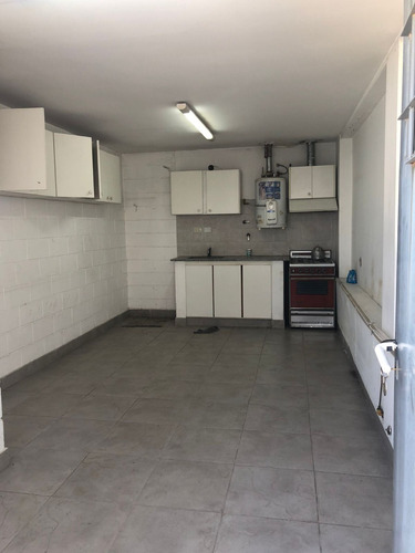Imagen 22 de 30 de Oficinas Y Galpón Comercial Imperdible!!! Barrio San Martin Obispo Clara 163!!