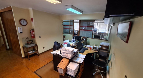 Imagen 5 de 18 de Gran Oficina En El Centro De Valparaiso