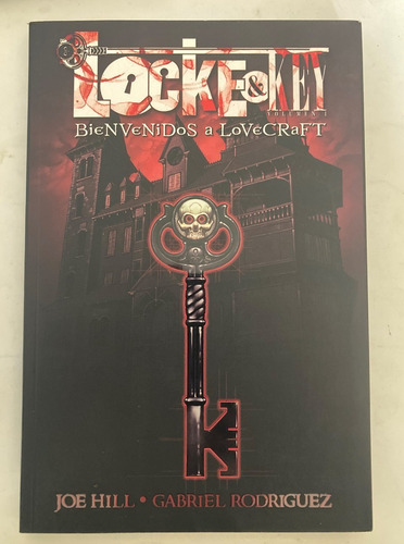 Comic De Autor: Locke & Key. Volumen 1 Bienvenidos A Lovecraft (de Joe Hill Y Gabriel Rodriguez). Editorial Arcano Iv