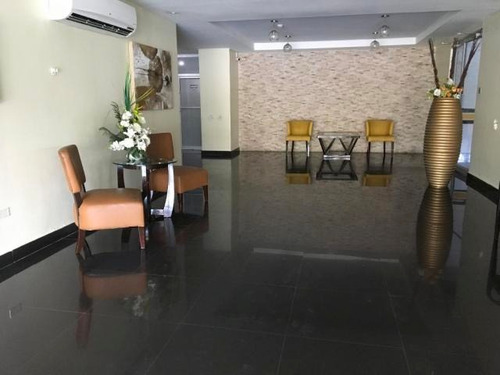 Imagen 2 de 13 de Venta De Apartamento En Ph Splendor By The Park, 18-2999