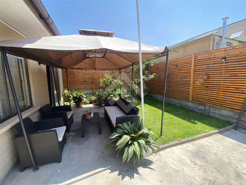Casa En Venta De 3 Dorm. En Colina