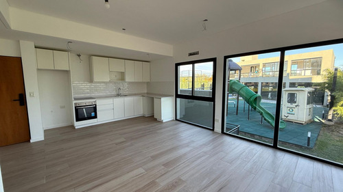 Alquiler De Departamento De 3 Ambientes En Barrio Cerrado