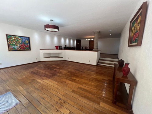 Residencia En Venta En Jardines Del Pedregal En Condominio