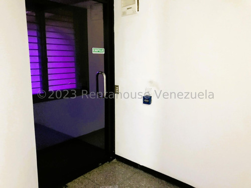 Ana Torres. Local Comercial En Venta 2331825 En Santa Eduvigis