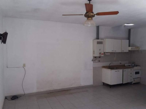Imagen 13 de 24 de Se Vende Casa De 3 Dormitorios Con Cochera. Muy Buena Ubicacion