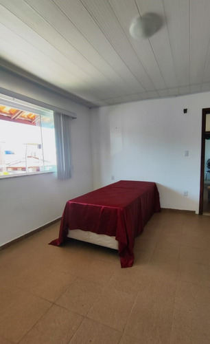 Casa A Venda Litoral Norte Bahia- Condominio Fechado 5 Quartos, Piscina, Suítes E Closets