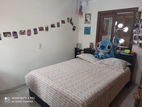 Se Vende Cómoda Casa En La Castellana Primer Piso