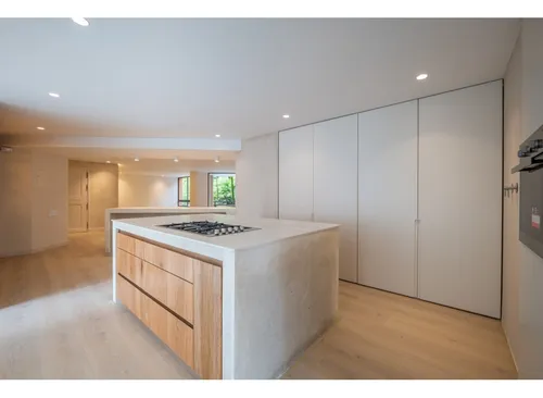 Apartamento De 189 M2 Totalmente Remodelado En La Tomatera, El Poblado