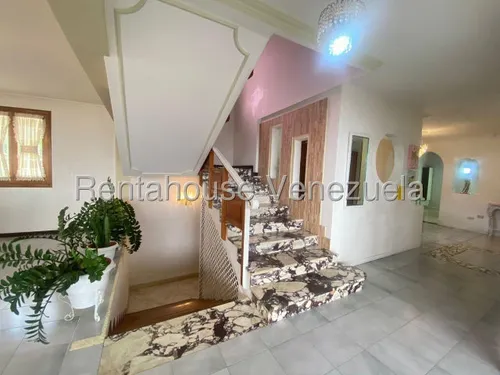 Casas En Venta Mls #25-12532