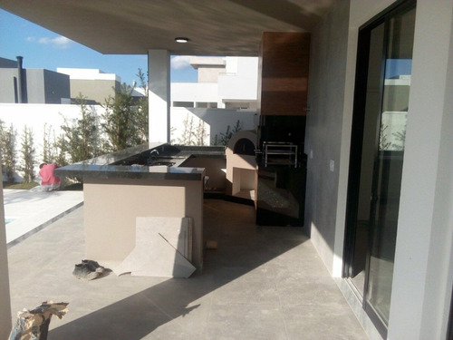 Imagem 14 de 25 de Casa-alto-padrao-para-venda - Ca3308