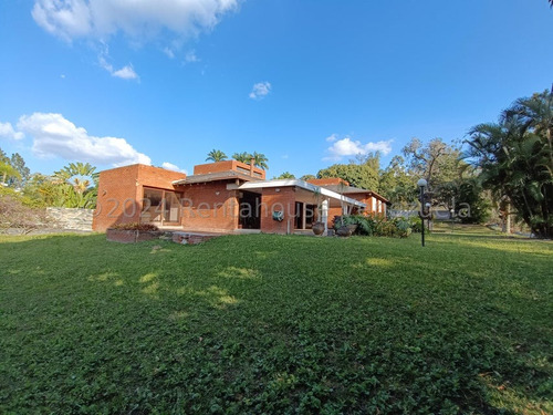 Casa En Venta En Cerro Verde Caracas Jardin Casas En Caracas