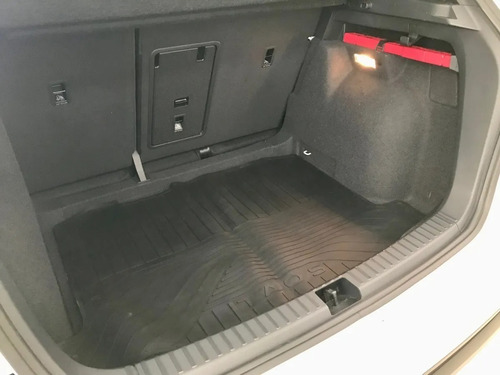 Imagen 5 de 21 de Volkswagen Taos 1.4 250 Tsi Highline #36