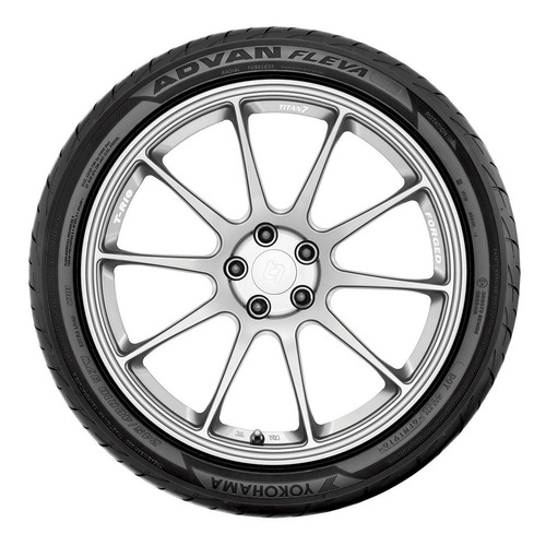 195/45 R17 Llanta Yokohama Advan Fleva V701 85 W