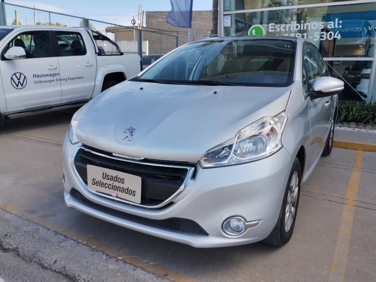 Peugeot 208 1.6 Allure Tiptronic