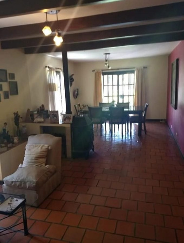 Imagen 4 de 15 de Excelente Casa Quinta En La Reja - Gran Parque Y Piscina