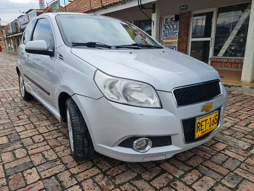 Chevrolet Aveo Emotion 1.6cc Mt Aa 4x2