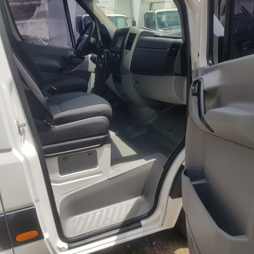 Imagen 15 de 15 de Volkswagen Crafter 2.0 Pasajeros 5.0 Ton Lwb Caja Extendida