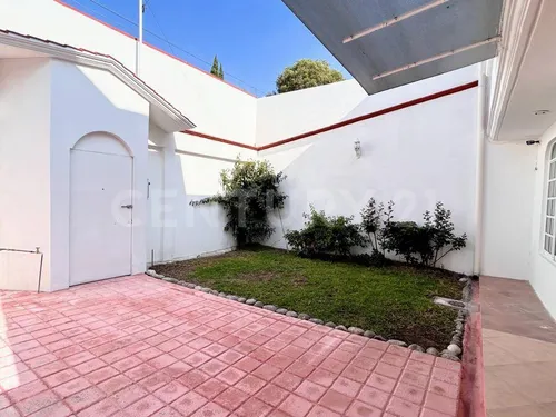 Casa En Venta En Xinántecatl, Metepec, Estado De México
