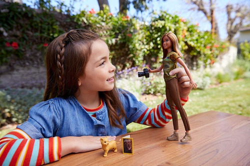 Barbie National Geographic Fotojornalista Com Leãozinho 2019