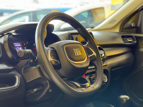 Fiat Cronos 1.0 Flex 4p