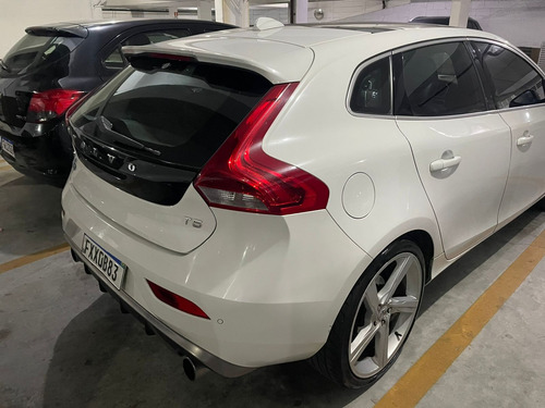 Volvo V40 2.0 T5 R-design Drive-e 5p