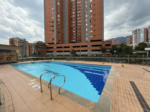 Apartamento En Arriendo/venta En Loma Del Escobero. Cod V24072