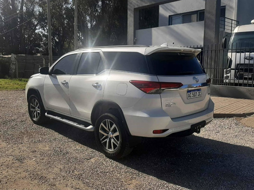 Imagen 3 de 6 de Toyota Sw4 2018 4x4 7as Automatica