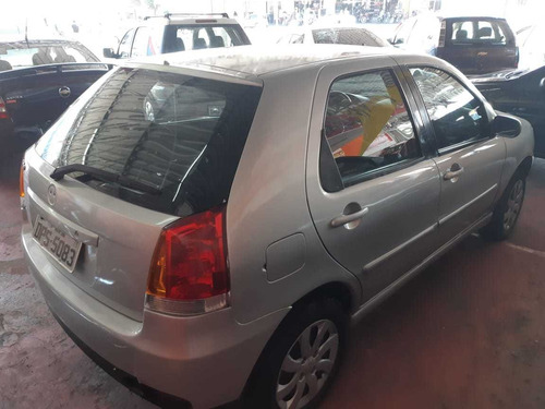 Imagem 2 de 3 de Fiat Palio 2005 1.8 Hlx Flex 5p