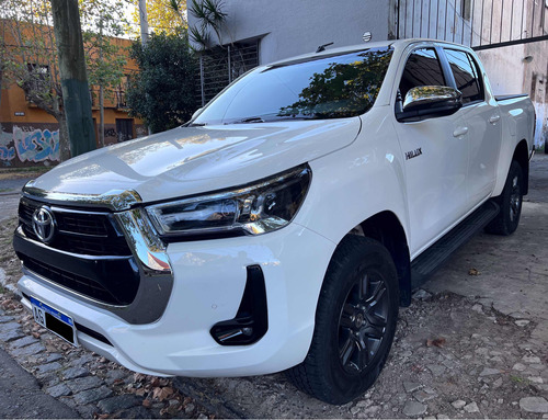 Toyota Hilux 2.8 Cd Srv 177cv 4x2 At