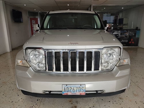 Imagen 2 de 9 de Jeep Cherokee Sport