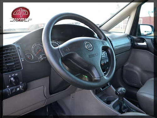 Chevrolet Zafira Expression 2.0 Automático