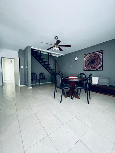 Venta Casa- 3 Dormitorios- 2 Baños -pileta-quincho-credito
