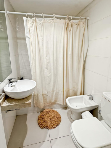 Departamento De 3 Ambientes Amueblado - Palmera Crespo - Cochera Opcional