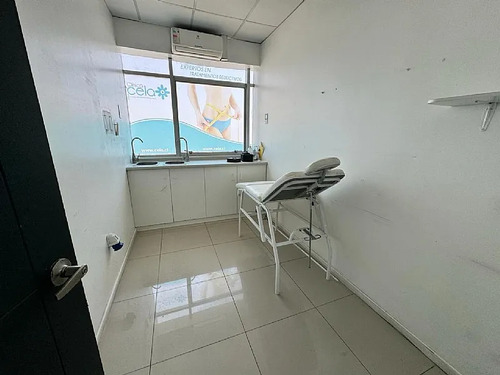 Oficina Libertad 140 M2 A Pasos Del Mall