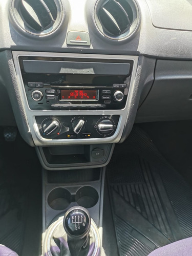 Imagen 9 de 9 de Vw Gol 2016 Estandar