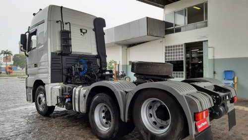 Imagem 5 de 12 de Cavalo Mega Space 6x2 Trucado M.b Comp. 2546 Selectrucks