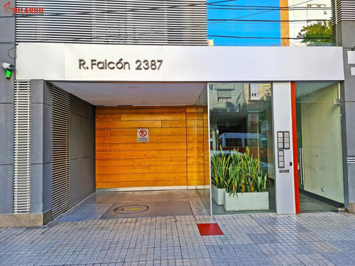 Hermoso Ambiente Y Medio Divisible Con Cochera Mucha Luz