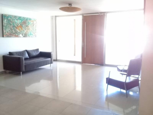 Imagen 16 de 19 de Venta 2 Ambientes Grandes, Con Balcón, Cochera Cubierta Y Seguridad 24 Hs.