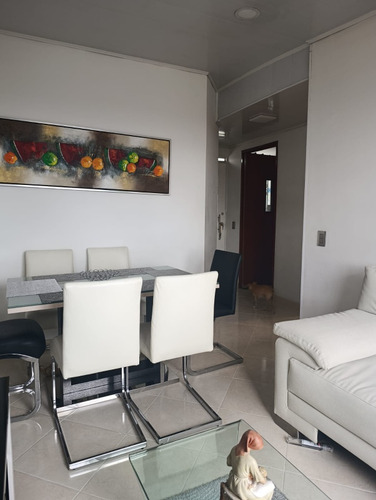Venta De Exelente Apartamento Barrio Marsella