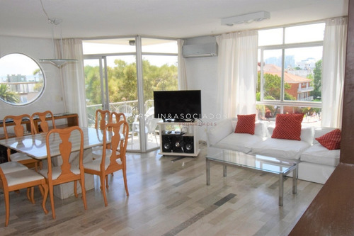 Departamento 3 Dormitorios, Peninsula, Punta Del Este -ref:1257