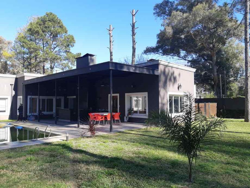 Imagen 2 de 14 de Casa En Venta En Parque Leloir
