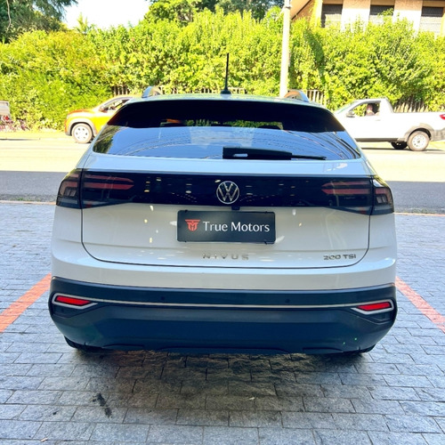 Volkswagen Nivus 1.0 200 TSI TOTAL FLEX COMFORTLINE AUTOMÁTICO