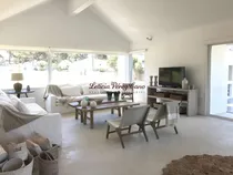 Comprar Alquiler Casa De Moderna Construccion En Pinar Del Faro 5 Dormitorios 