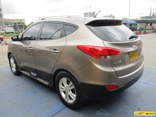 Hyundai Tucson Ix35 Gl 4x2 2000cc Mt Aa
