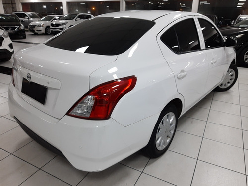 Nissan Versa 1.0 12v Conforto 4p 2017