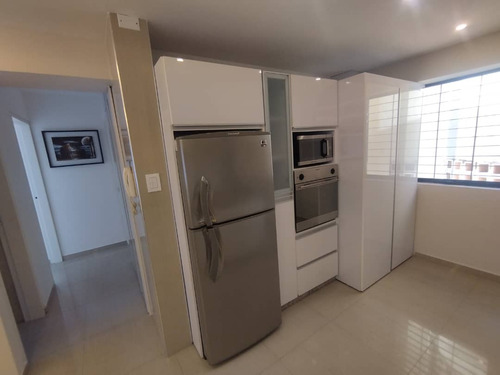 Elena Hidalgo Vende Apartamento Amoblado Y Equipado En Mirador Country Rodeado De Centros Comerciales En Valencia Via Guataparo Carabobo. (solo Cliente)