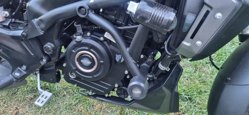 Imagen 12 de 23 de Bajaj Dominar 400