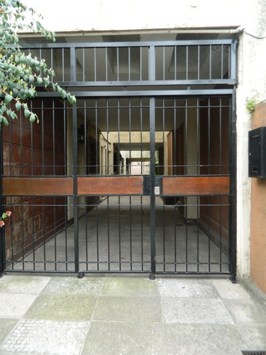 Imagen 2 de 15 de Venta Dpto 3 Amb -1º Piso Por Escalera-