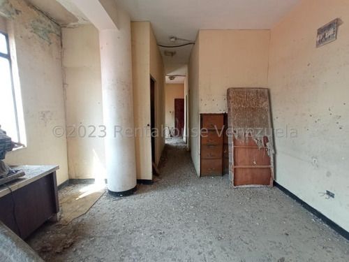 Imagen 2 de 6 de Oficina En Alquiler Centro De Caracas 23-18942 Lr 04122183486